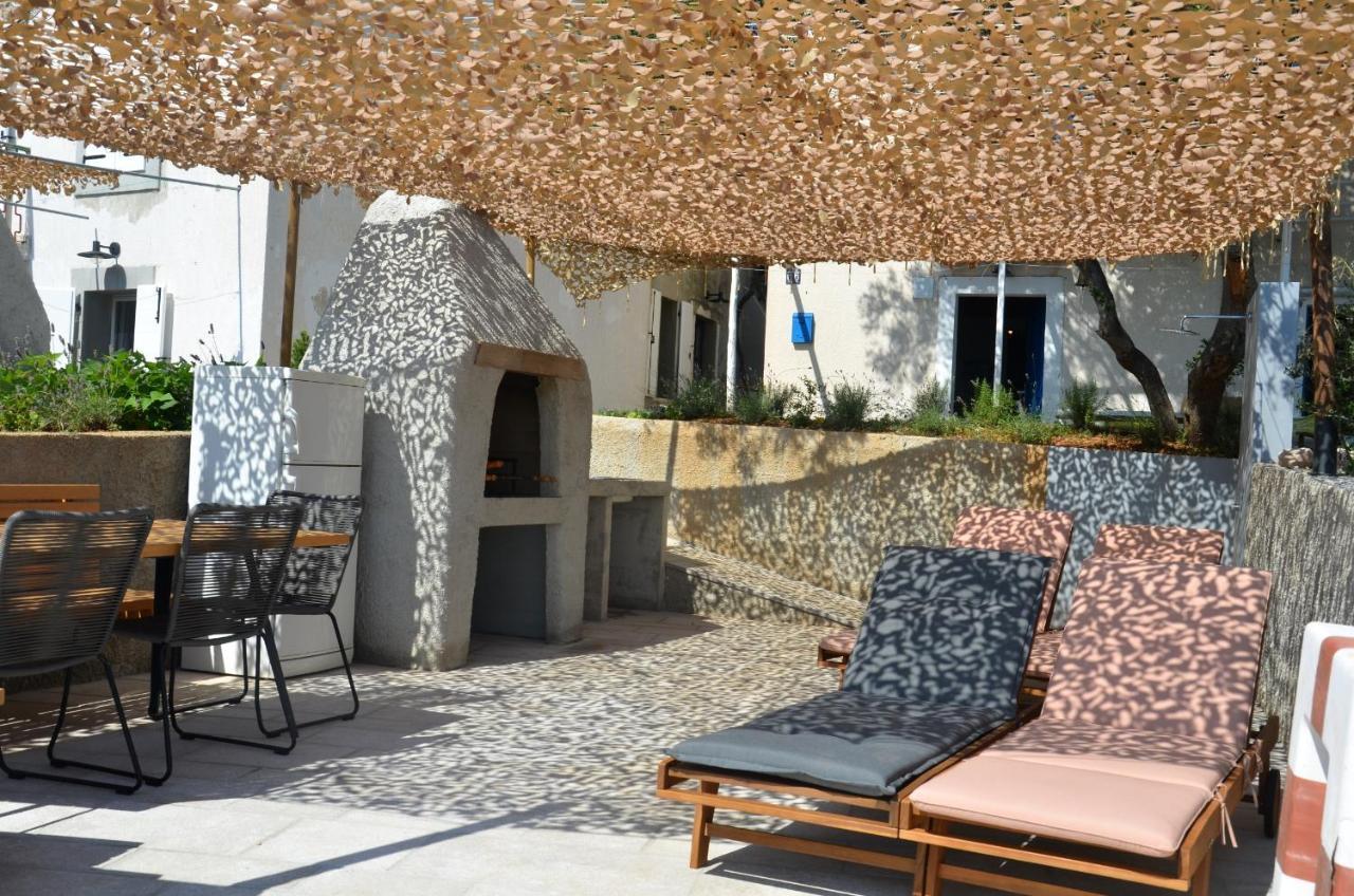 Apartments Martamare Martinscica  Exterior photo